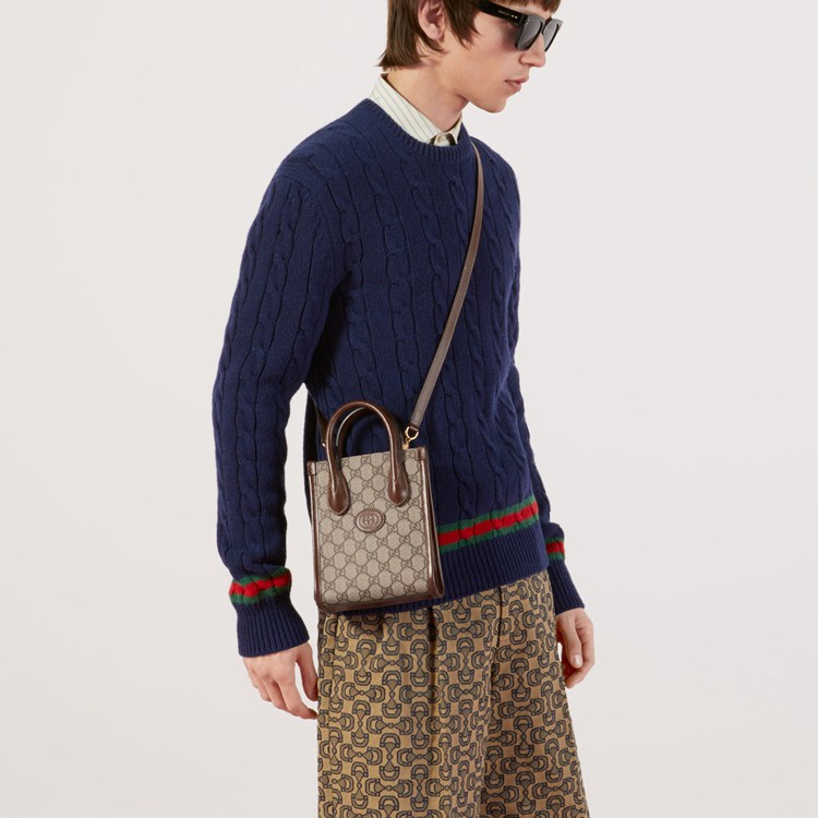 671623.92TCG.8563.003.100.0000.Light Mini tote bag with Interlocking G